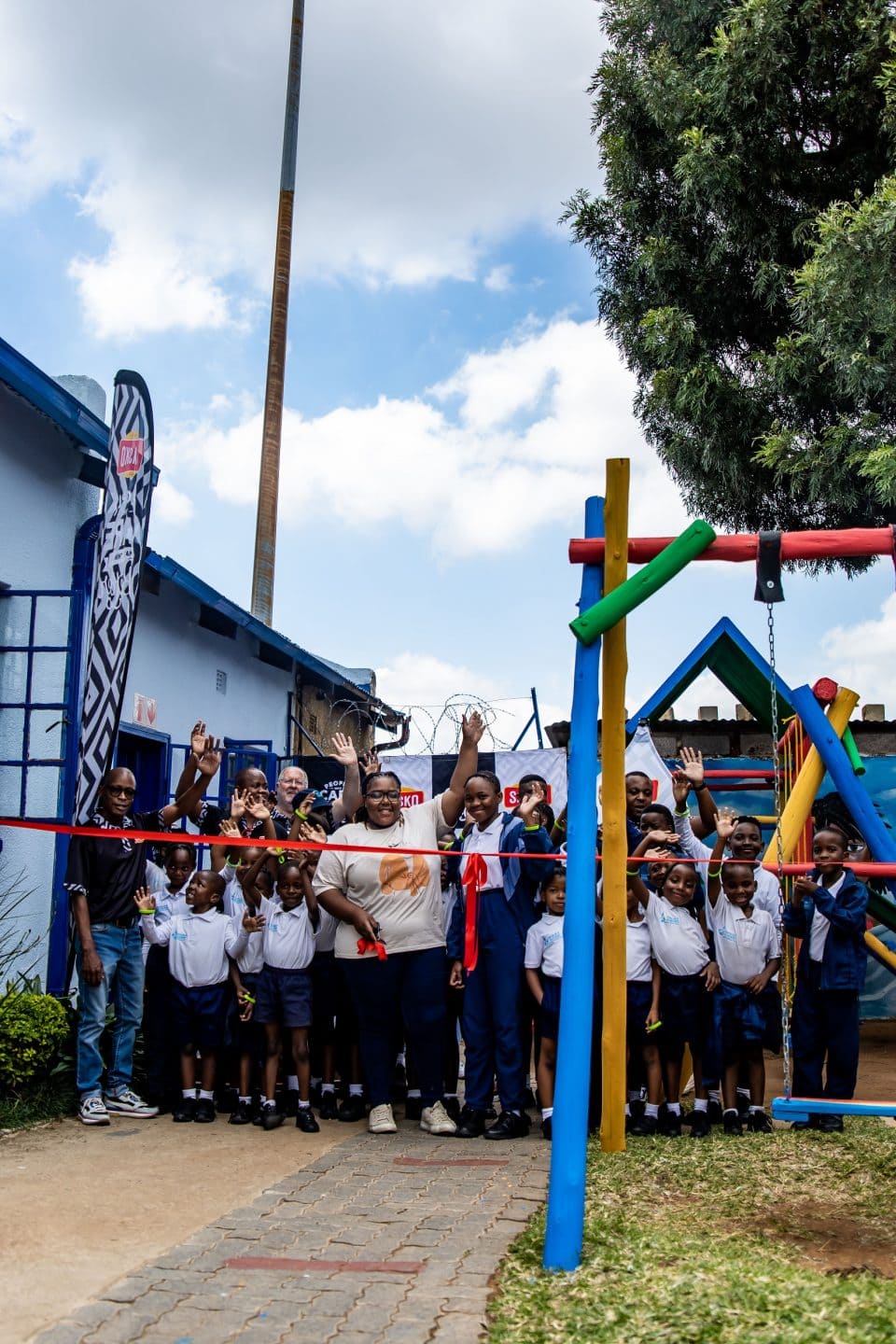 KGOLOLO ACADEMY IN ALEXANDRA RECEIVES A JUNGLE GYM THROUGH THE BETTER-QUALITY PLAY CAMPAIGN