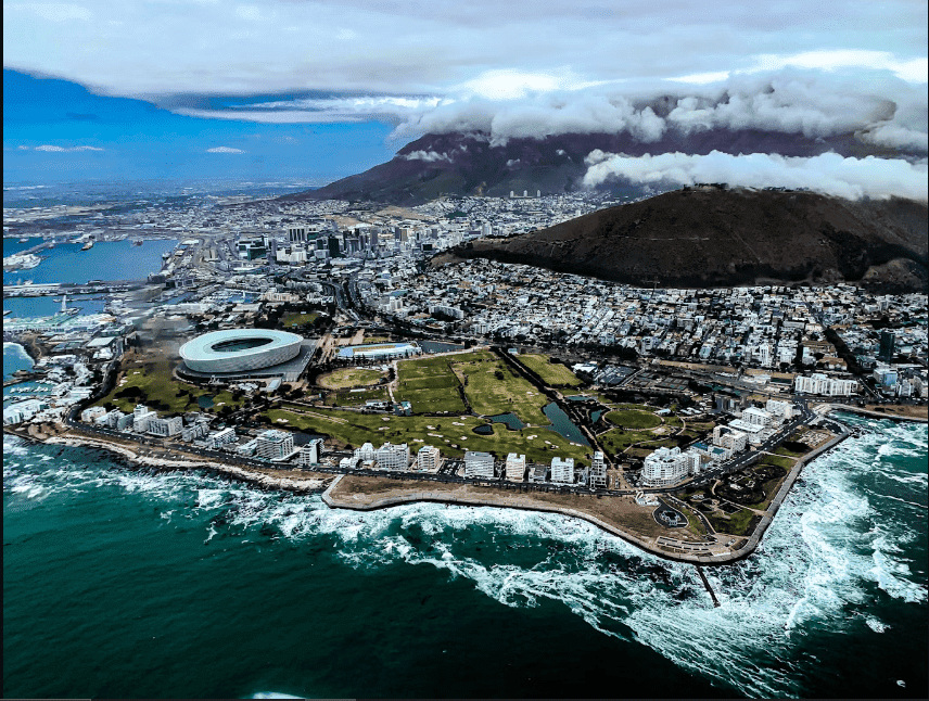 EPLORING HE JEWEL OF SOUTH AFRICA: A GUIDE TO CAPE TOWN